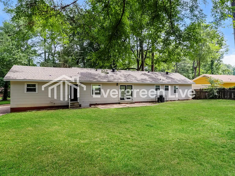 341 Forest Ave — Photo 14
