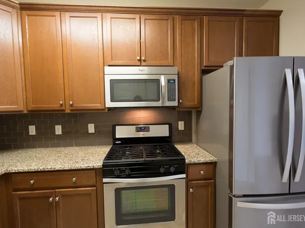 1133 Halifax Pl, Hamilton, NJ 08619