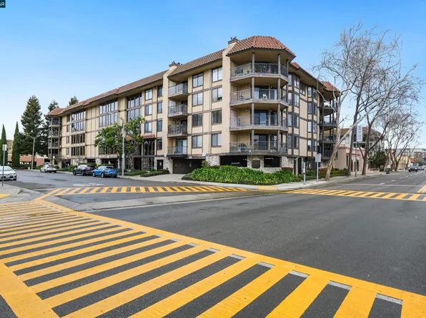1132 Carpentier St APT 210, San Leandro, CA 94577