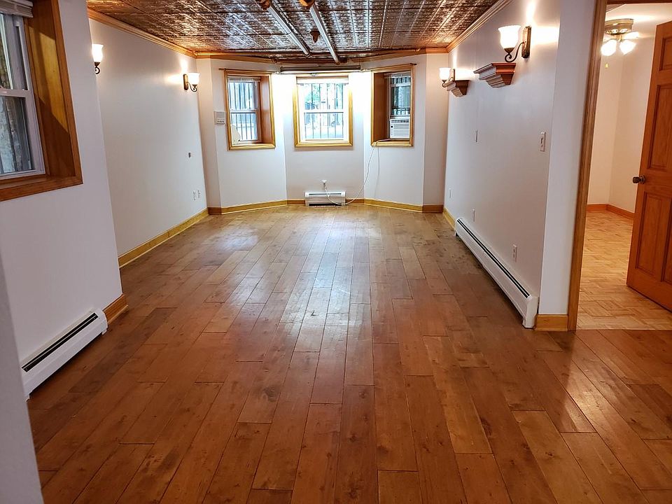 1st image of 2031 N Kedzie Ave