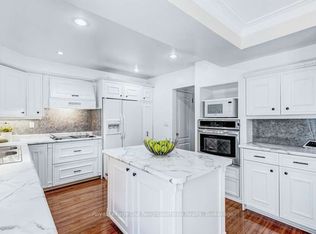 7 Midland Ave, Toronto, ON M1N 3Z5