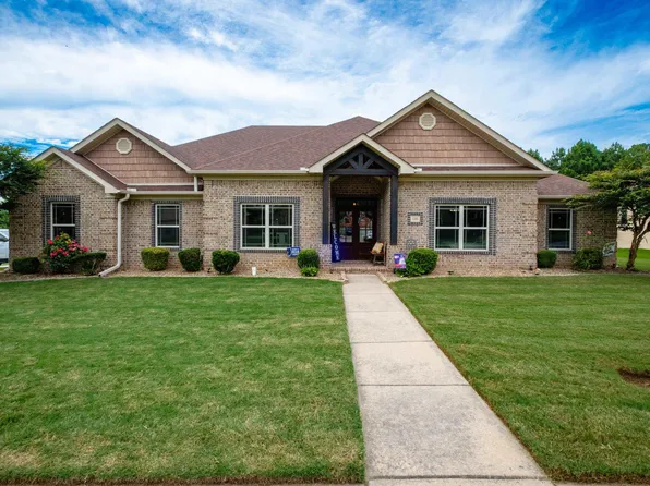1200 Nature Way, Benton, AR 72019