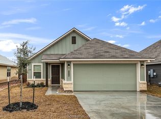 1223 Highgarden Dr, Navasota, TX 77868