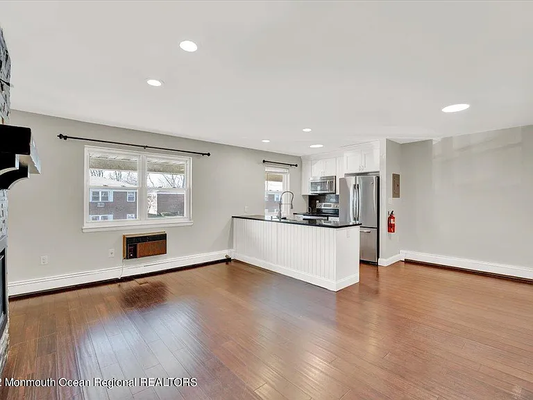 289 Main St #8K — Photo 4