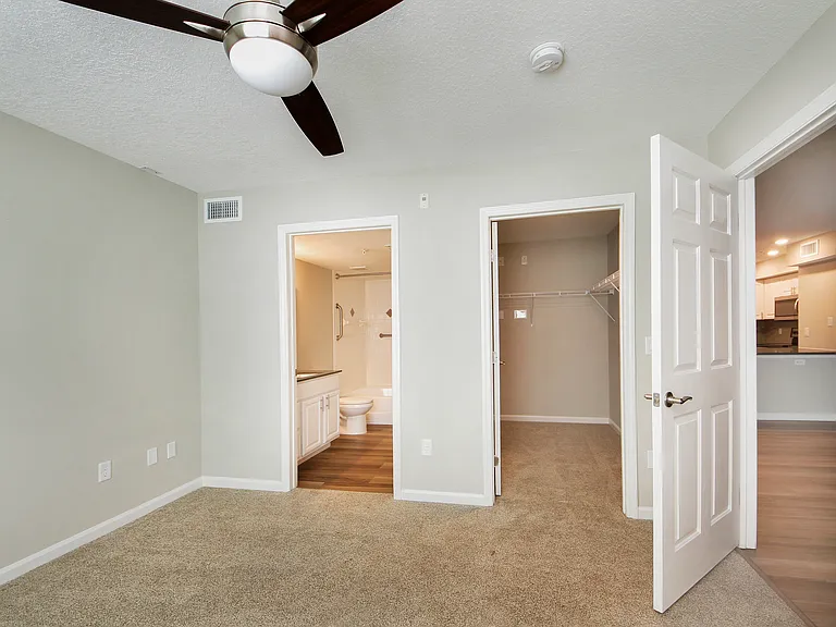 Via Tuscany Apartments — Photo 23
