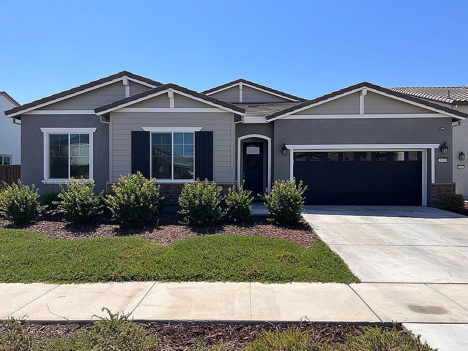 1st image of 1535 Blossom Way