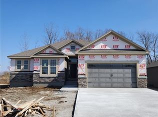 1613 NE Andeon St, Grain Valley, MO 64029