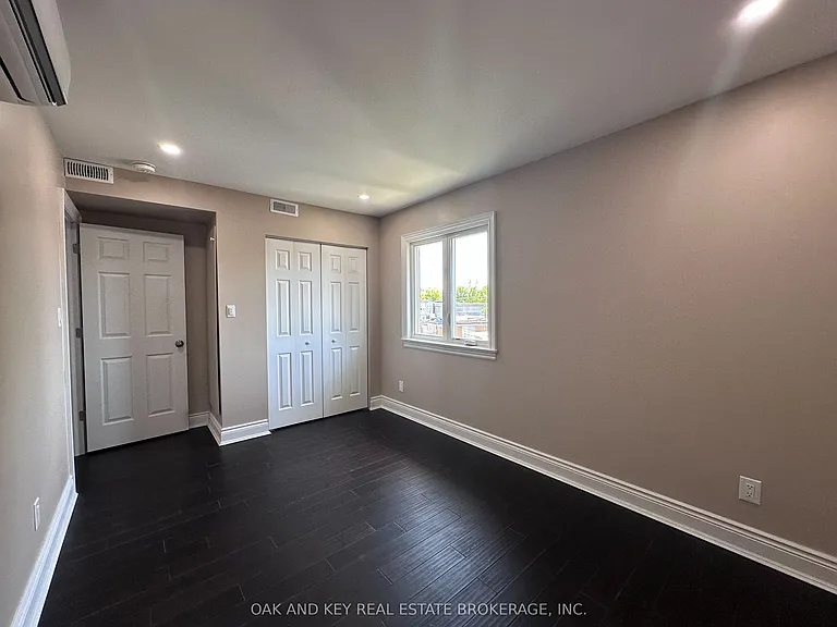 6 Lapp St #UPPER — Photo 20
