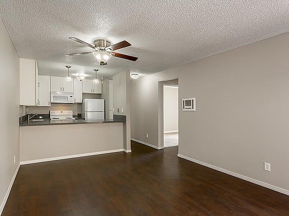 5th image of 525 28th St