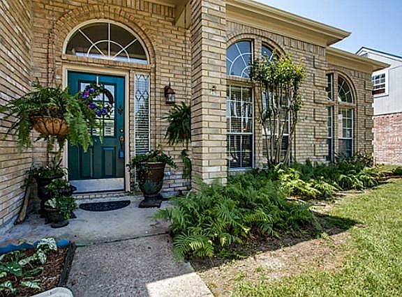 4th image of 5705 Willowbrook Dr