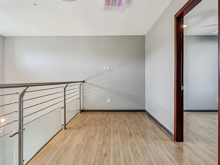1805 N 51st St #307 — Photo 9