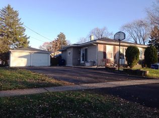 7151 Church St, Hanover Park, IL