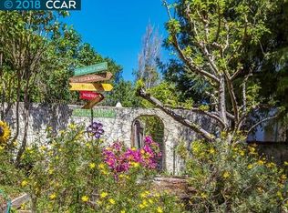 4 Rich Acres Rd, Orinda, CA 94563