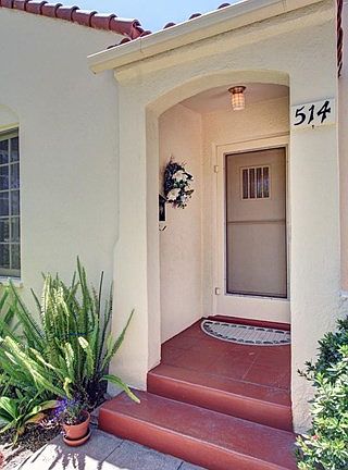 5th image of 514 Ramona Ave