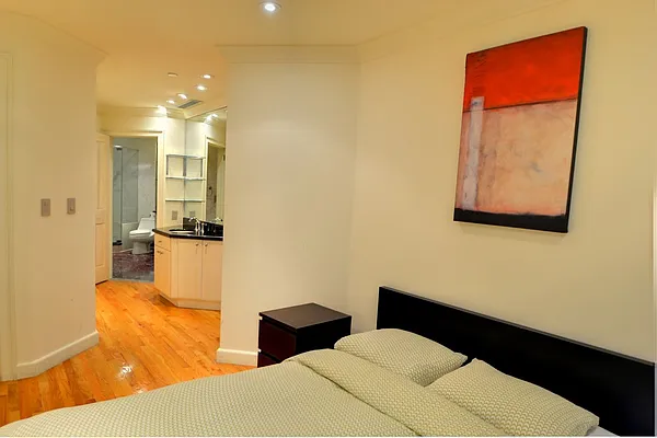 Rented by Smart City Real Estate LLC | media 27