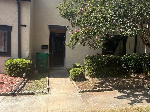177 Tiburon Ct, Lithonia, GA 30038