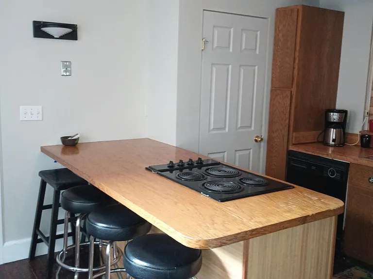 820 Kerr St — Photo 6