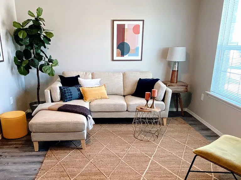 Apex Villas — Photo 8