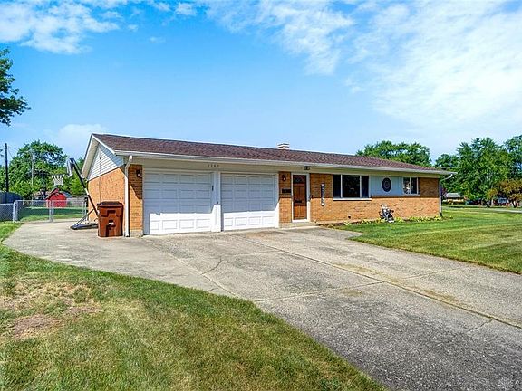 3rd image of 2340 Alvarado Dr