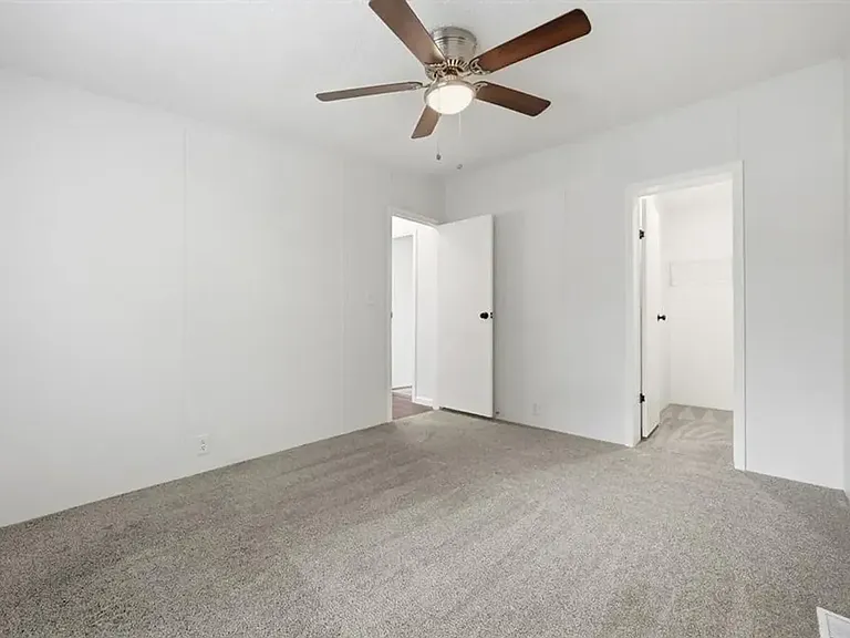 120 Orange Aly — Photo 15