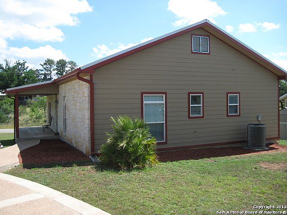 2nd image of 104 Cedar Hill Dr