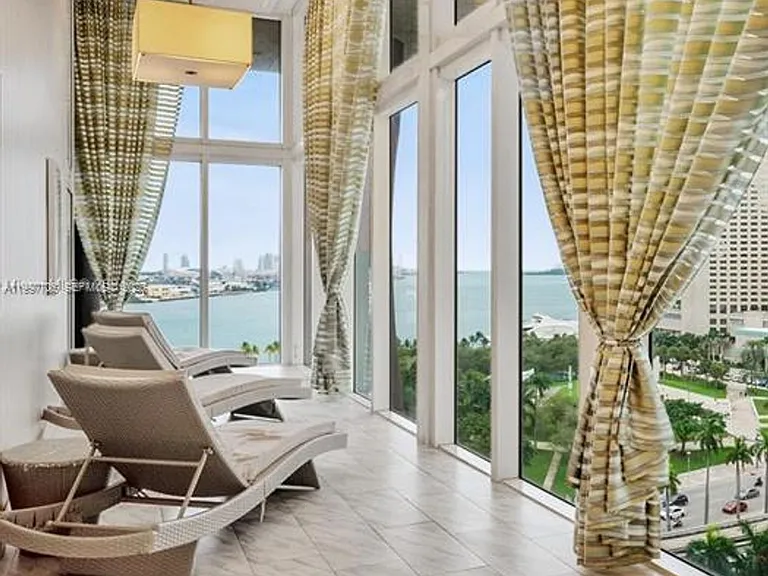 50 Biscayne Blvd #1907 — Photo 24