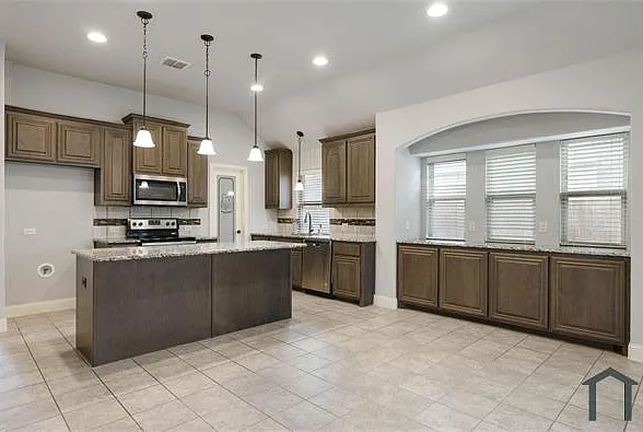 4228 Sweet Clover Ln — Photo 8