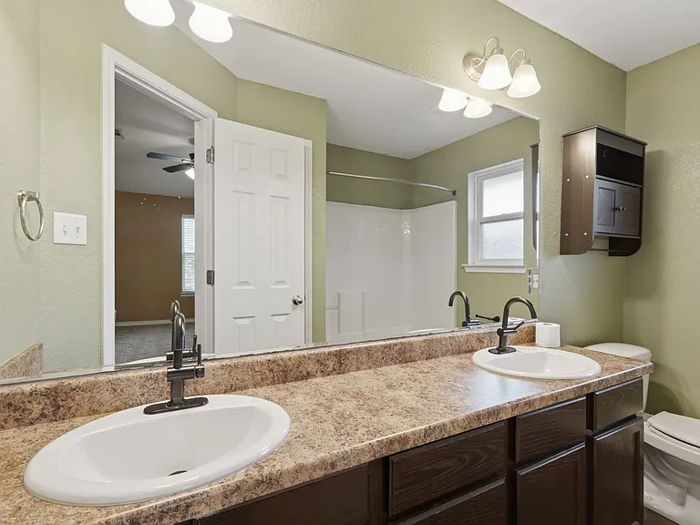 2484 Horse Shoe Dr — Photo 15