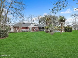 4344 Raintree Dr, Macclenny, FL 32063