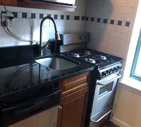3rd image of 135 W 24th St Floor 5