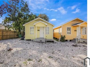 1310 Weiss St, Houston, TX 77009