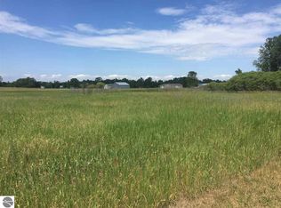 1013 Fairway Dr, Weidman, MI 48893