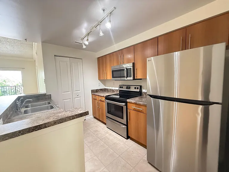 5800 W Sample Rd #207 — Photo 13
