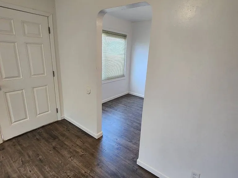 1483 NW Fairmount St — Photo 8