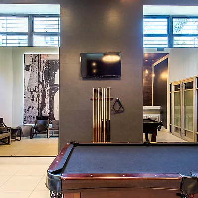 Rented by Nooklyn NYC LLC | media 84