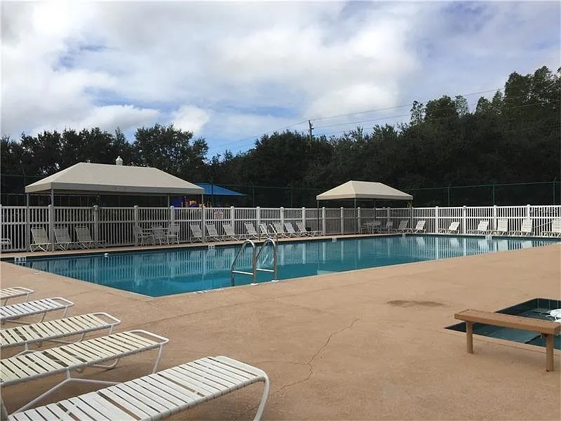 9634 Charlesberg Dr, Tampa, FL 33635 — Photo 2