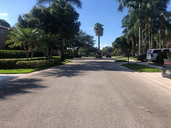 5th image of 10680 NW 12th Dr