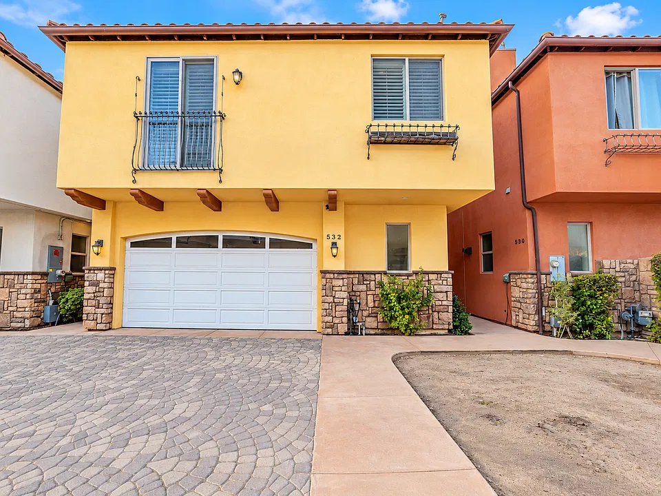 532 Bay View Ave