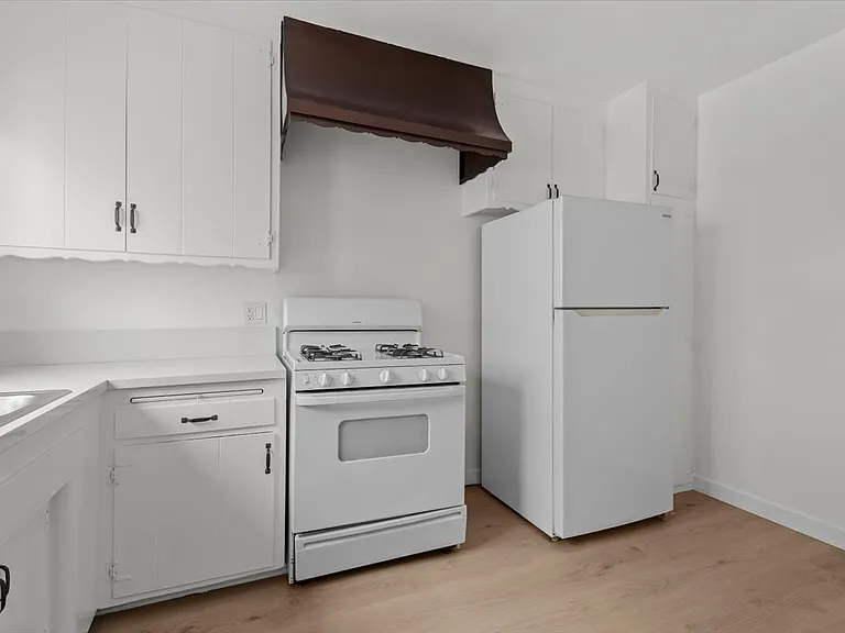 6242 Beck Ave #5 — Photo 5