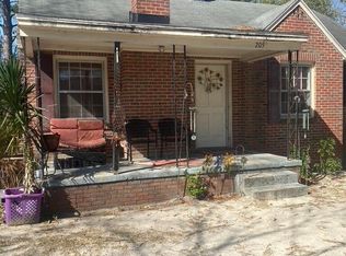 205 Moore St, Clinton, NC 28328