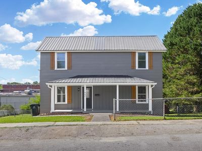 402 Maple St, Abbeville, SC, 29620