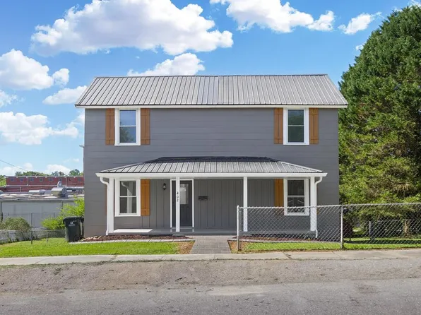 402 Maple St, Abbeville, SC 29620