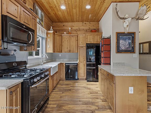 4th image of 36597 Marcia Ln