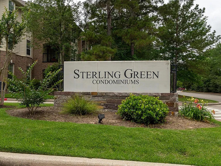 6607 Lake Woodlands Dr #624 — Photo 2