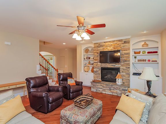 5th image of 7697 Cottonwood Dr