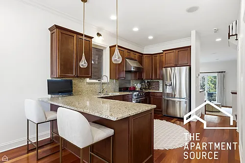 952 N Racine Ave #1 Photo 1