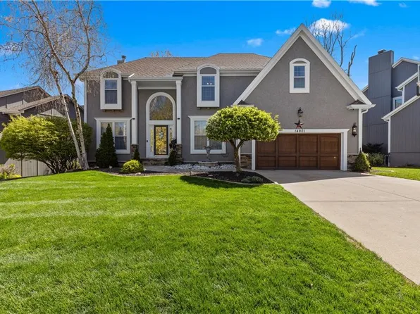 14901 Benson St, Overland Park, KS 66221