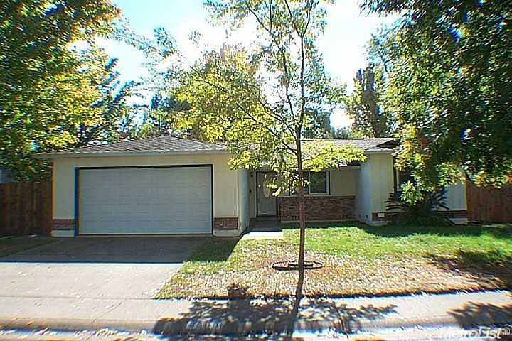 1st image of 2609 N Bridgeport Way