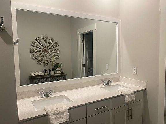 5th image of 4218 Aragorn Way