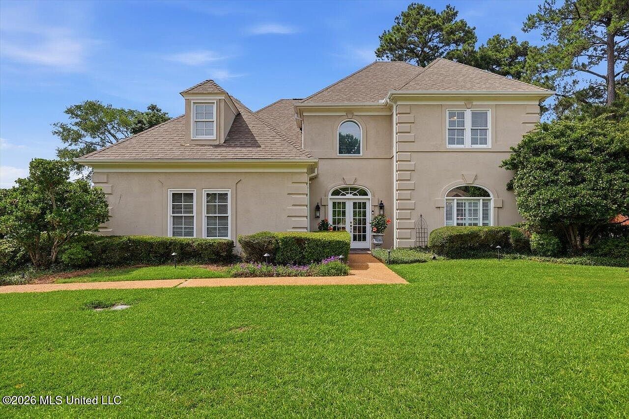 103 Woodlands Green Dr
